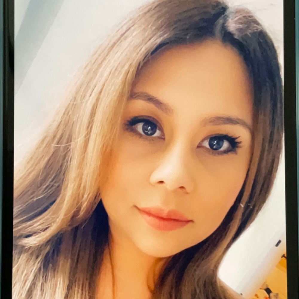 Meet your Posher, Mayra